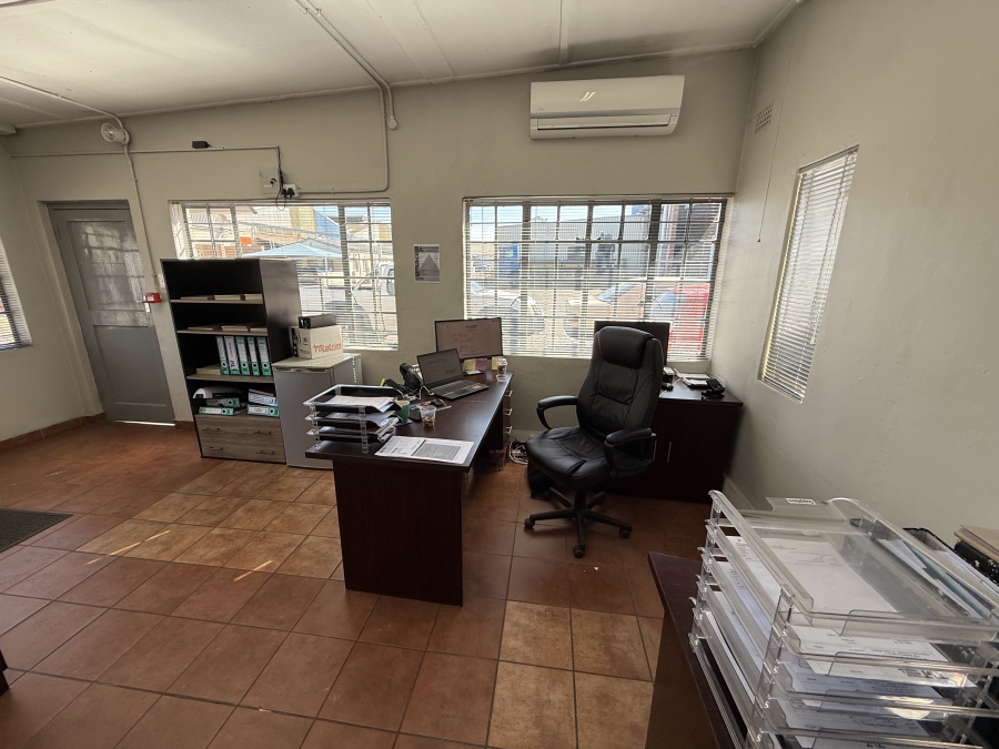 To Let commercial Property for Rent in Triangle Farm Western Cape